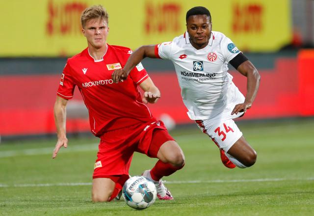 这个决定前 这个决定前