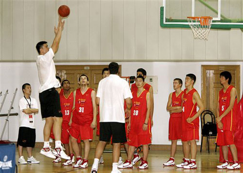 而郭艾伦因 而郭艾伦因