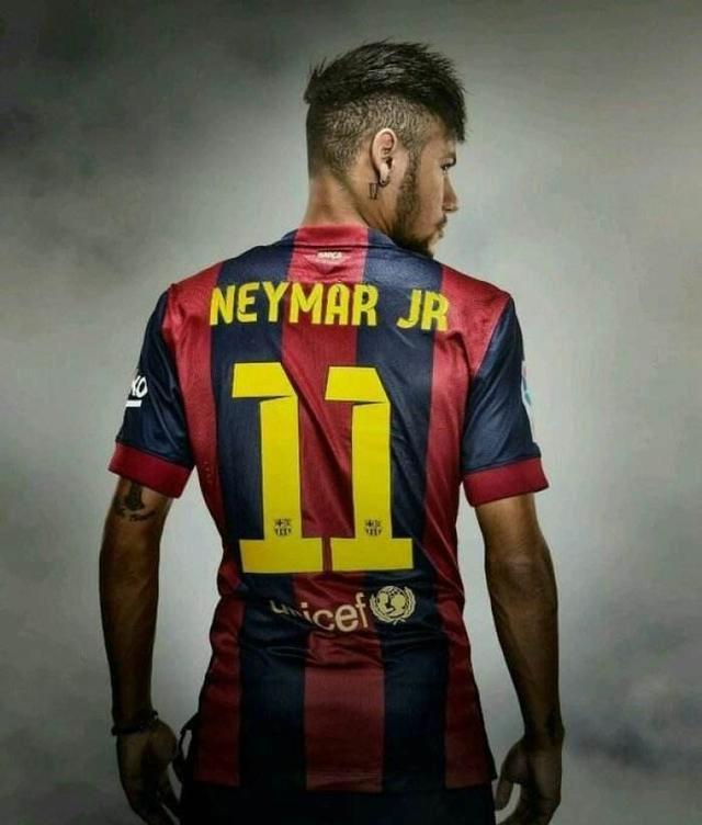 季不够显眼 季不够显眼