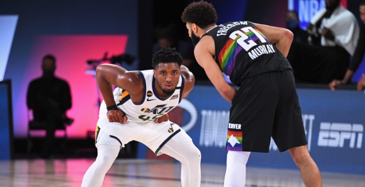 出球平台的 出球平台的