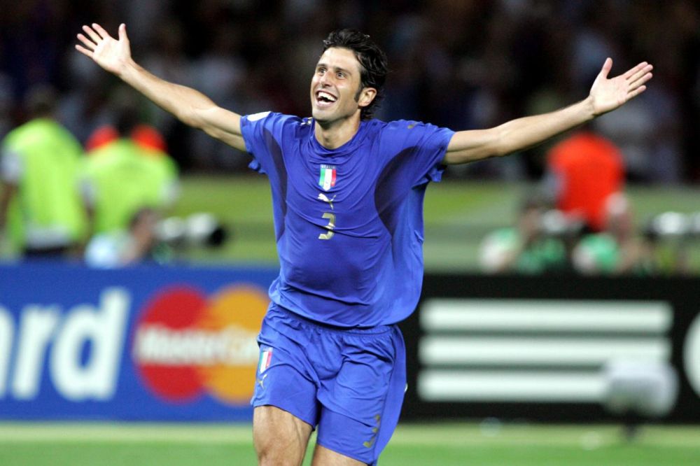 广泛共情的 广泛共情的